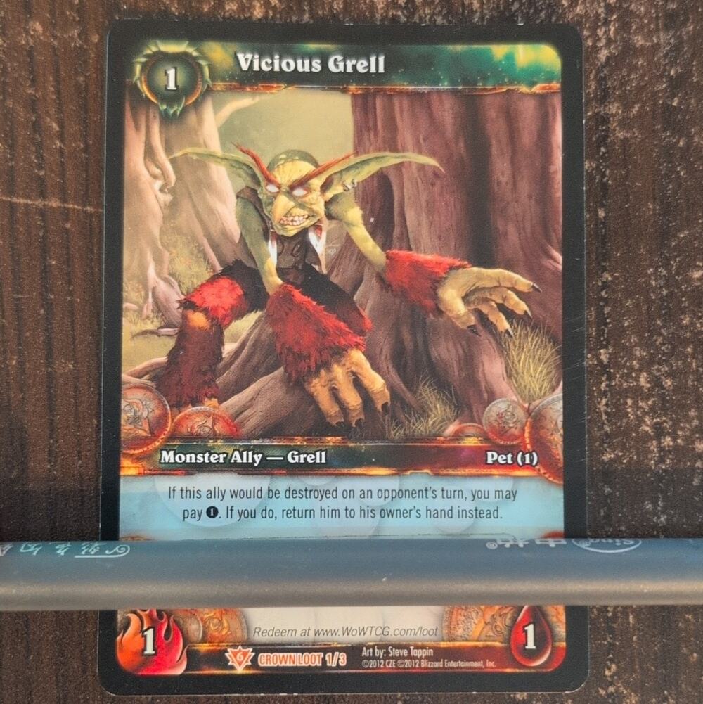 Blizzard WoW TCG Vicious Grell Crown Loot 1/3 Monster Ally Card 2012 EN